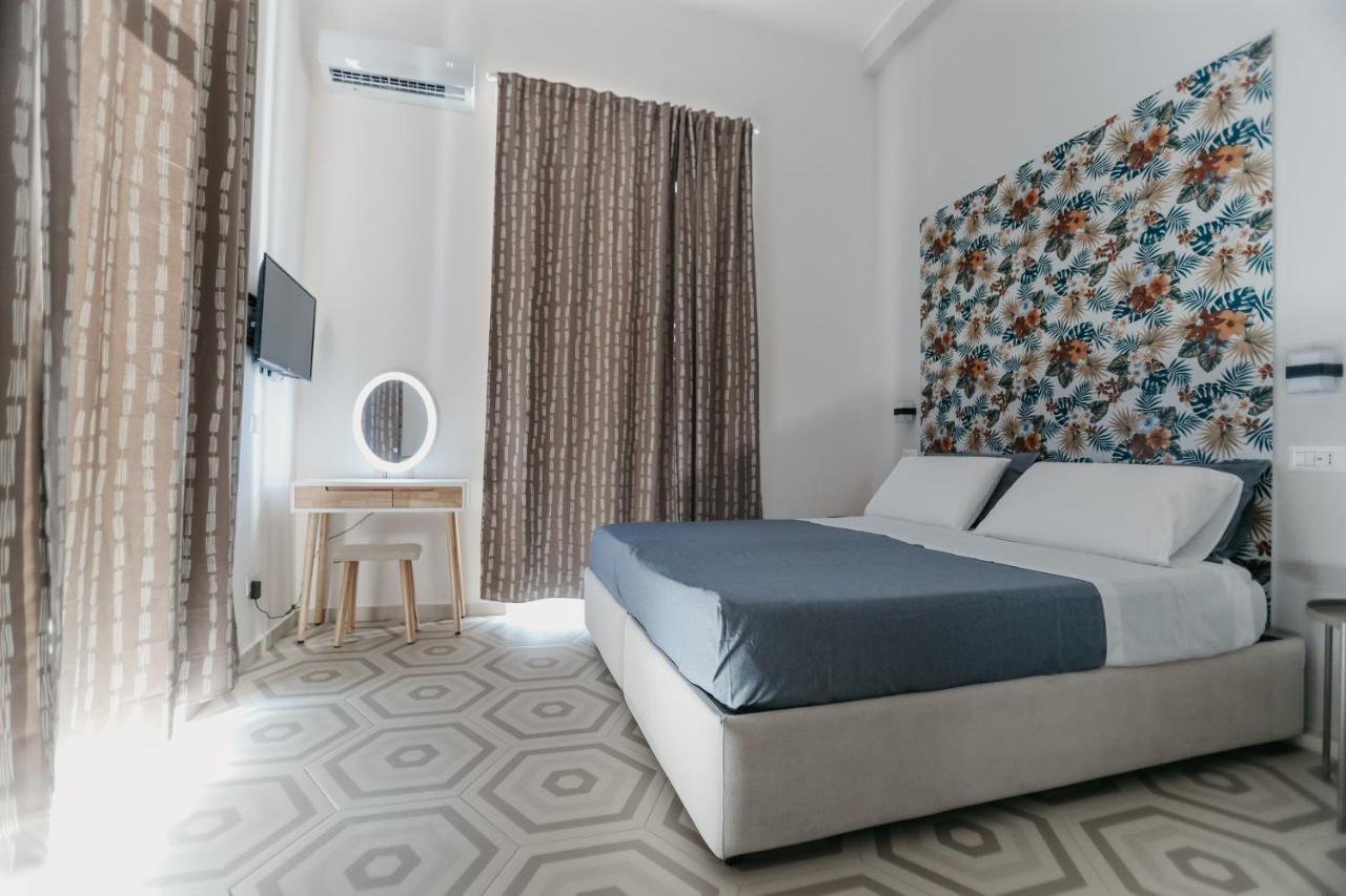 Domus Marina Rooms Неаполь Екстер'єр фото